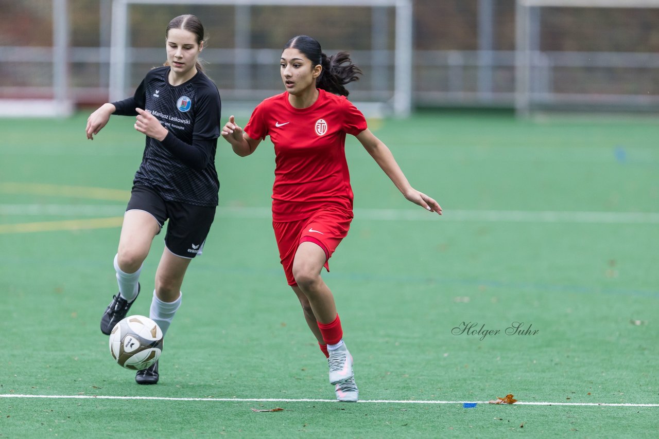 Bild 377 - wCJ VfL Pinneberg - Eimsbuettler TV : Ergebnis: 0:3